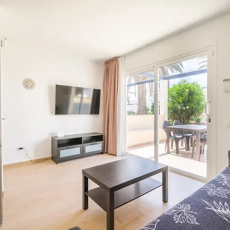 Moderno En Recien Reformado Apartment