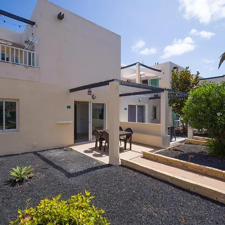 Moderno En Recien Reformado Apartment