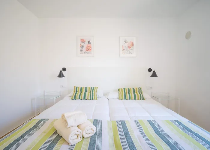 Moderno En Recien Reformado Appartement *