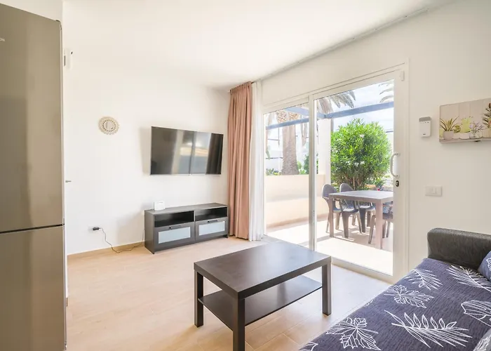 Moderno En Recien Reformado Apartment